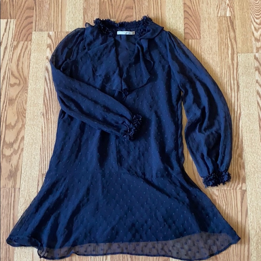 ❤️ Zara new V-neck dress
